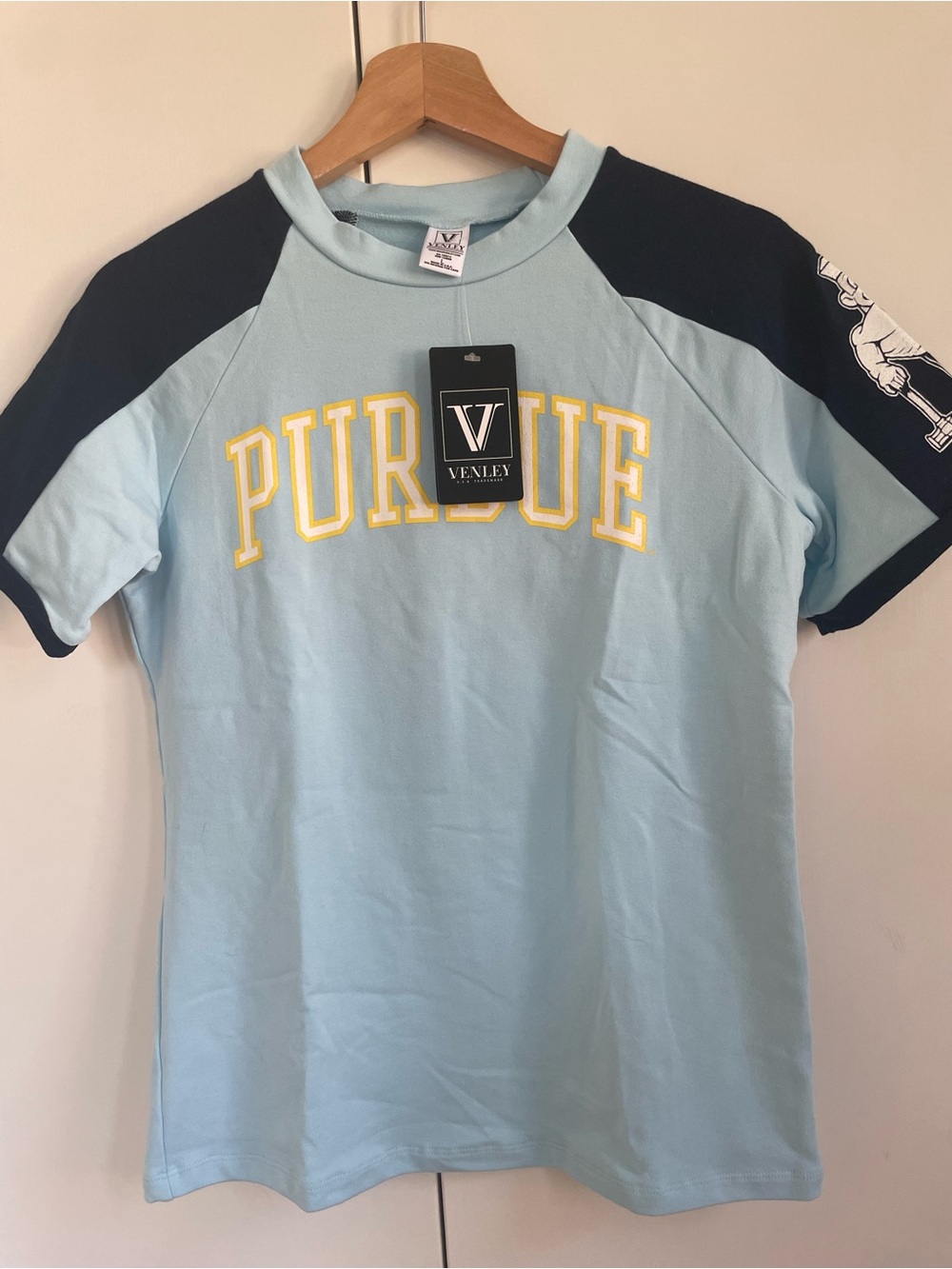 ✨ NWT Official Venley Purdue University x Stranger Things Graphic Raglan Tee ✨